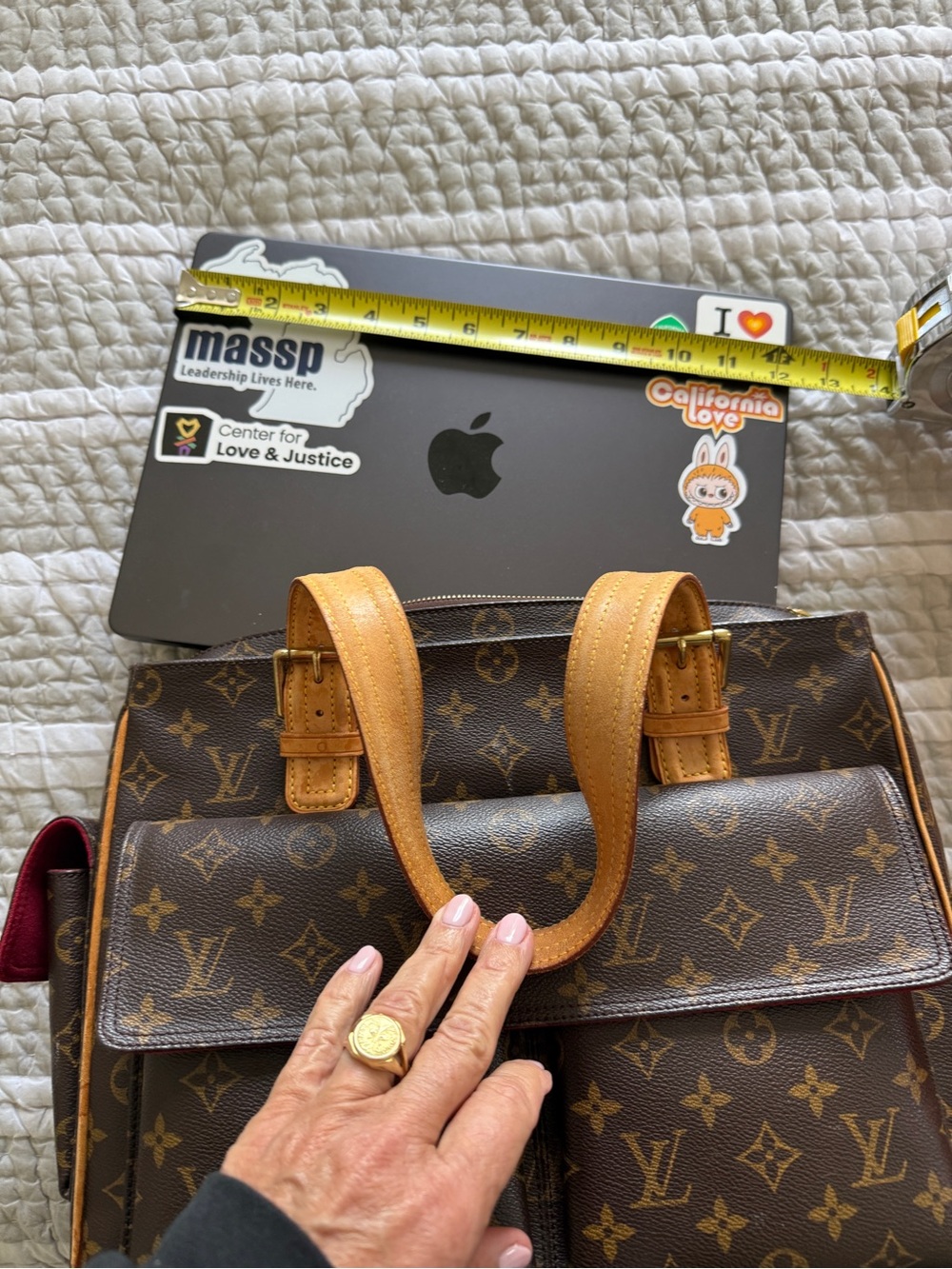 Louis Vuitton Monogram Tote with Natural Leather Trim, Authentic - Picture 9 of 15